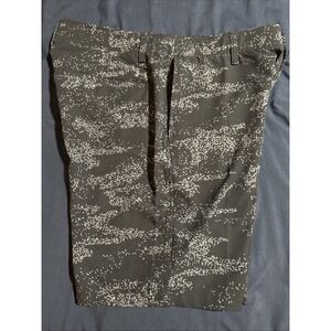 Under Armour Men's UA Golf Printed Camo Shorts w/ Pockets Size 34 Black